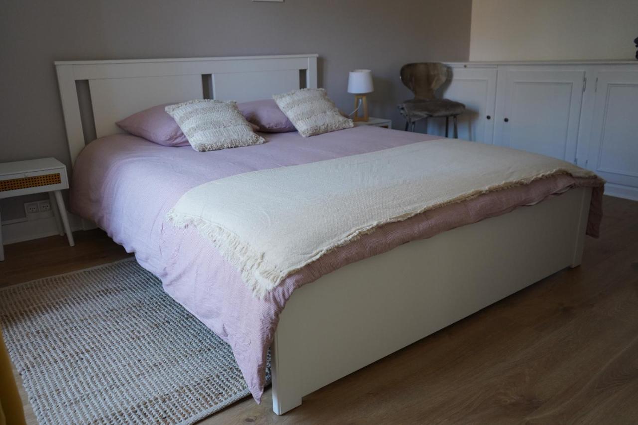 Un Dimanche Chez Julie Chambre Celestine Parthenay Exteriör bild