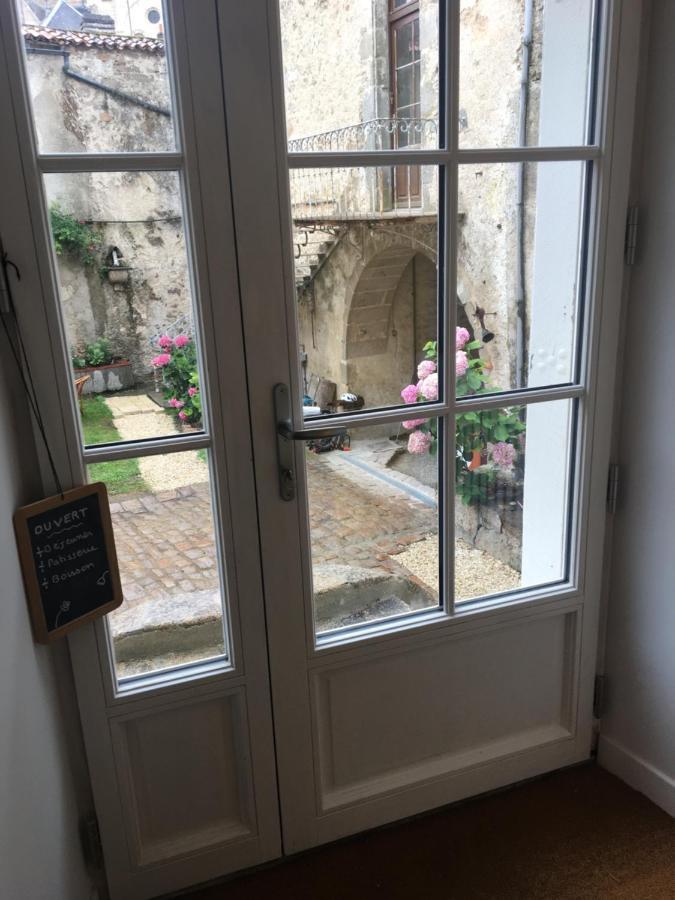 Un Dimanche Chez Julie Chambre Celestine Parthenay Exteriör bild